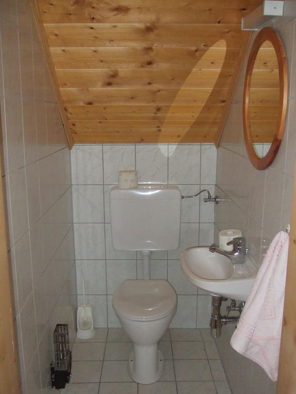 Sonnenhanghutte Innerkrems Phòng bức ảnh